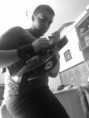 /album/sesion-mayo-guitarrista/guitarrista-desde-abajo-jpg/